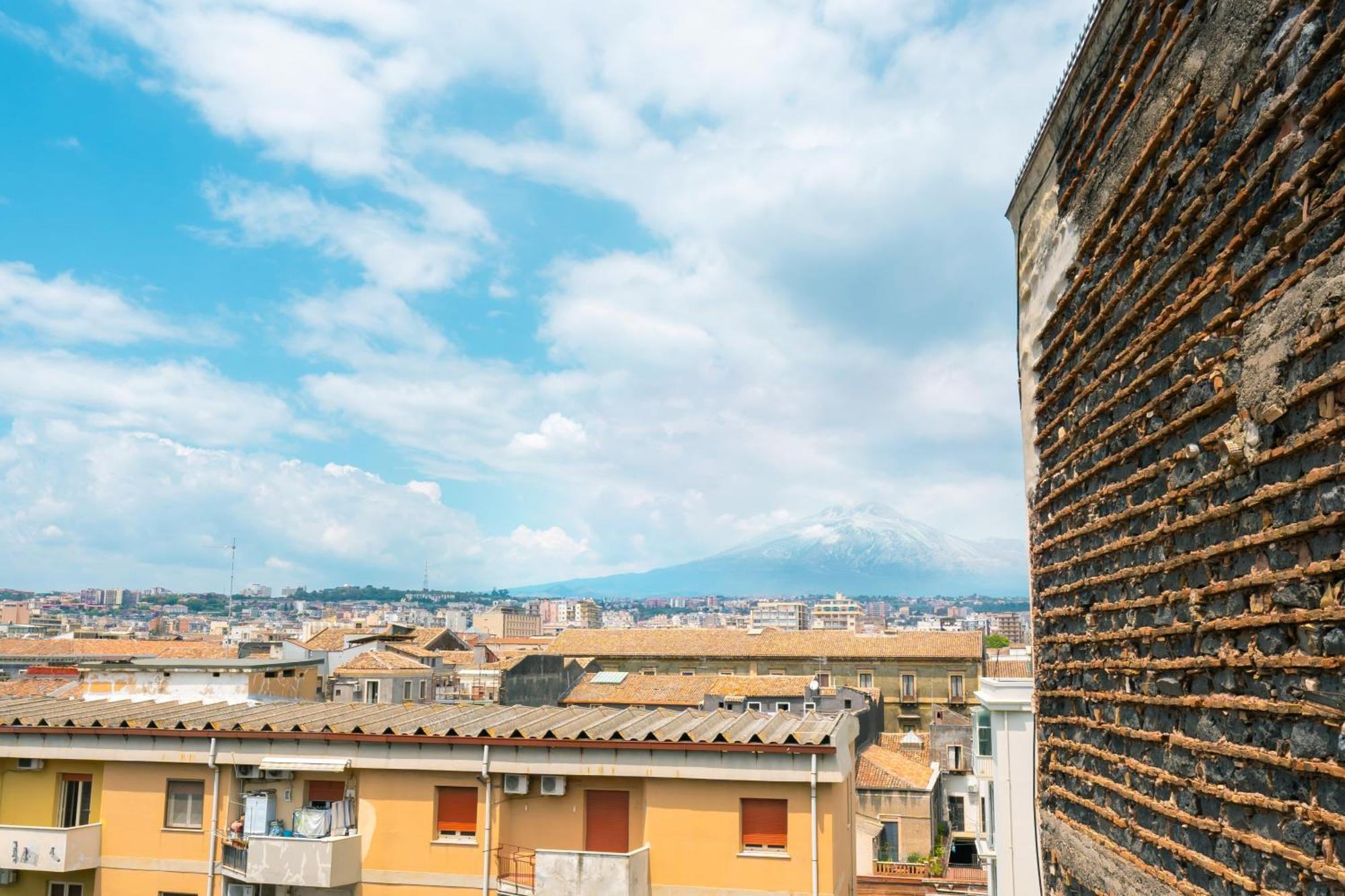 Canvas Sicily Apartment คาตาเนีย ภายนอก รูปภาพ